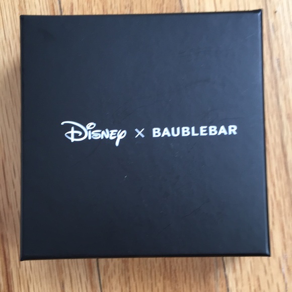 NIB Disney x BAUBLEBAR Minnie Rhinestone Crystal Earrings - Picture 4 of 4